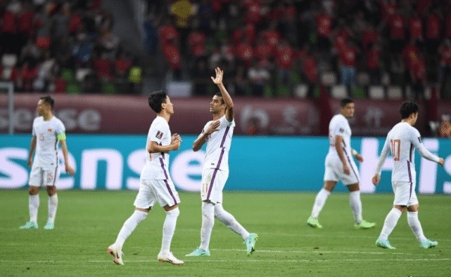 بث مباشر مباراه ليفربول واستون فيلا اليوممواجهة نارية في الدوري الإنجليزي
