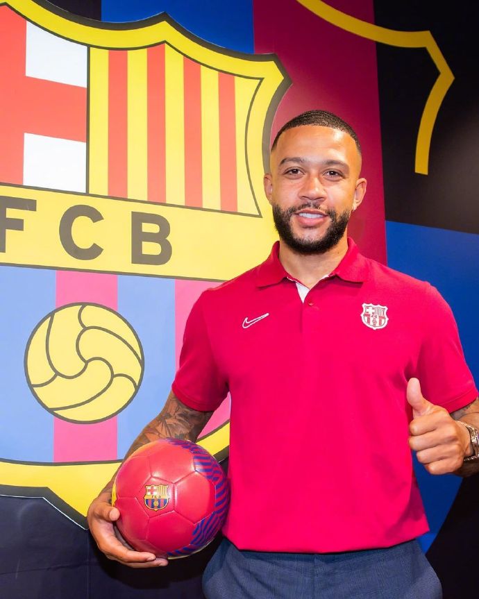 الملك محمد السادس يستقبل أبطال المغرب بعد إنجازهم التاريخي في مونديال قطر