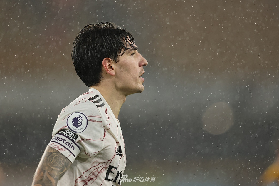 النجم الساحلي يعلن تعاقده مع فوزي البنزرتي مدربًا جديدًا للفريق الأول